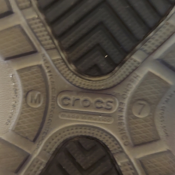 Pre-owned crocs Yukon sport clogs - Picture 11 of 11